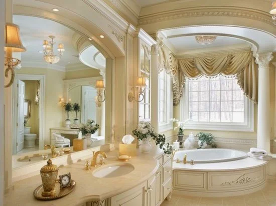 Romantisches Badezimmer Dekor